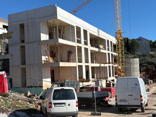 Dvosobno stanovanje z razgledom na morje na Čiovu, območje Salduna blizu kampa Rožac - 64 m2